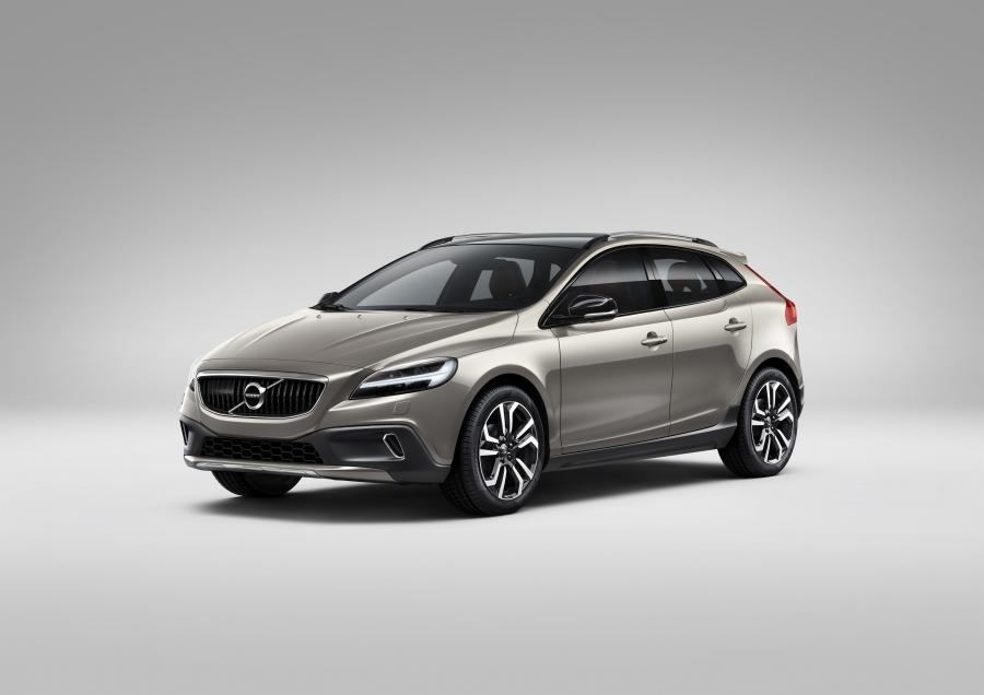  Volvo V40 T5 AWD Cross Country 2016 года  (фото 3 из 19)